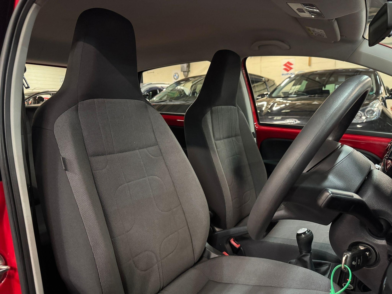 Used Volkswagen up! 2014 for sale - 77040055: Photo 12