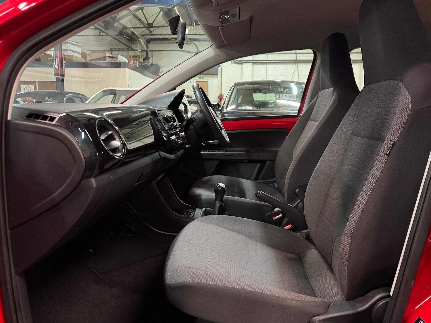 Used Volkswagen up! 2014 for sale - 77040055: Photo 13