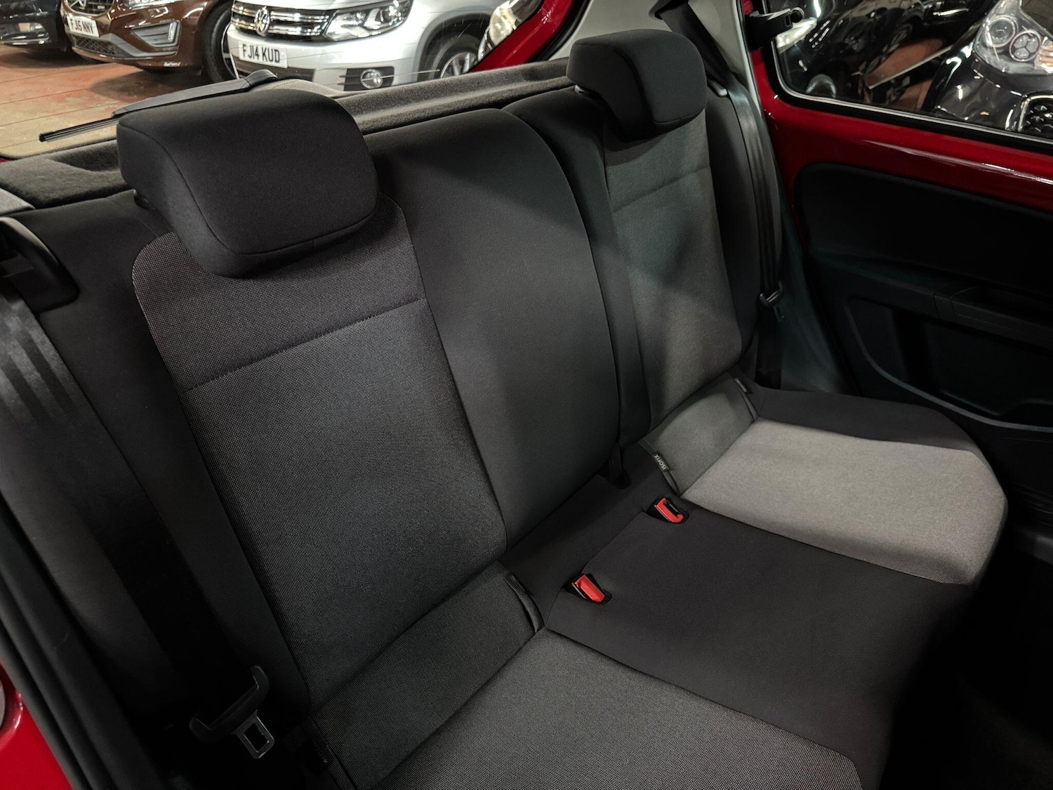 Used Volkswagen up! 2014 for sale - 77040055: Photo 17