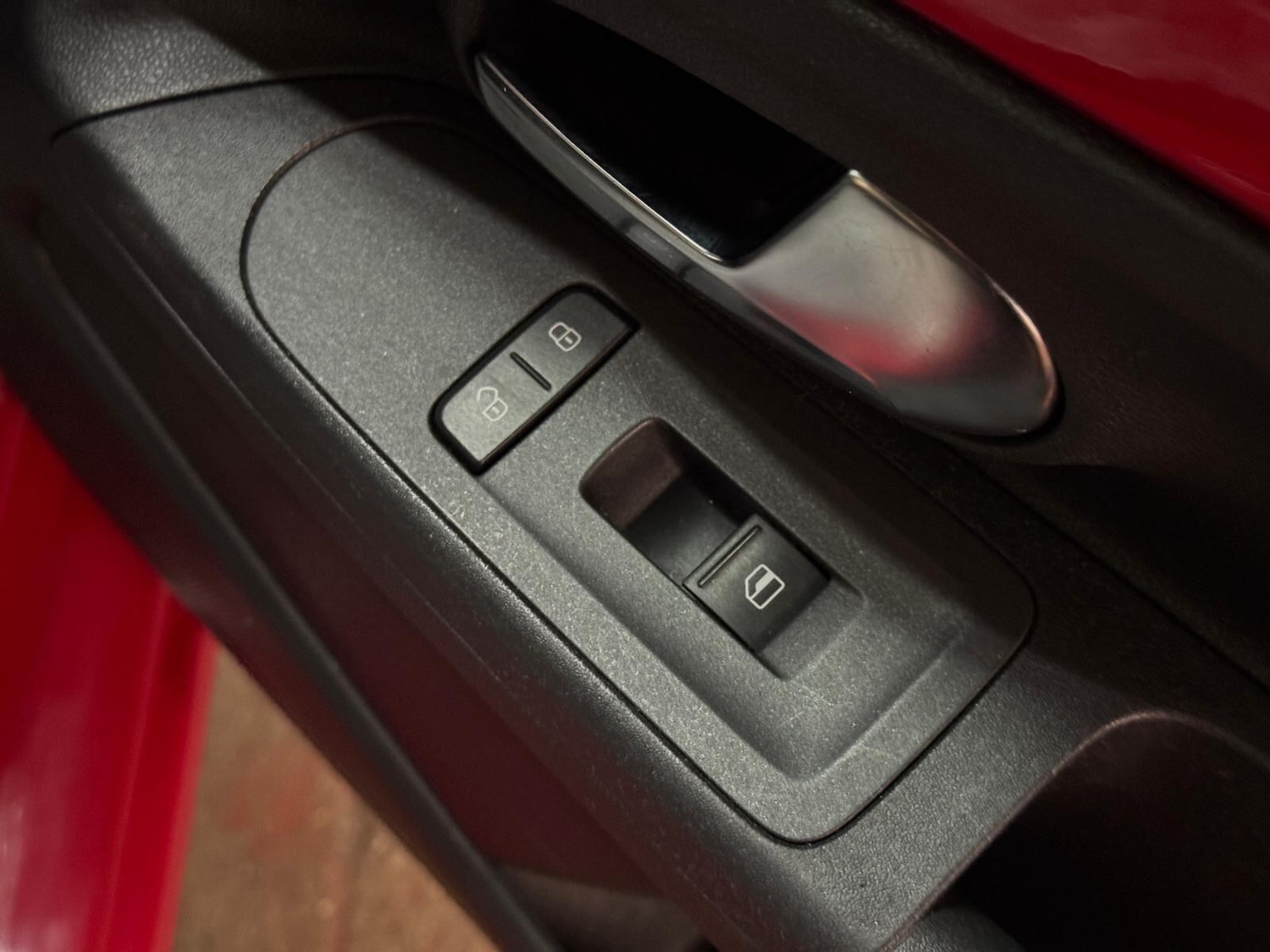 Used Volkswagen up! 2014 for sale - 77040055: Photo 26