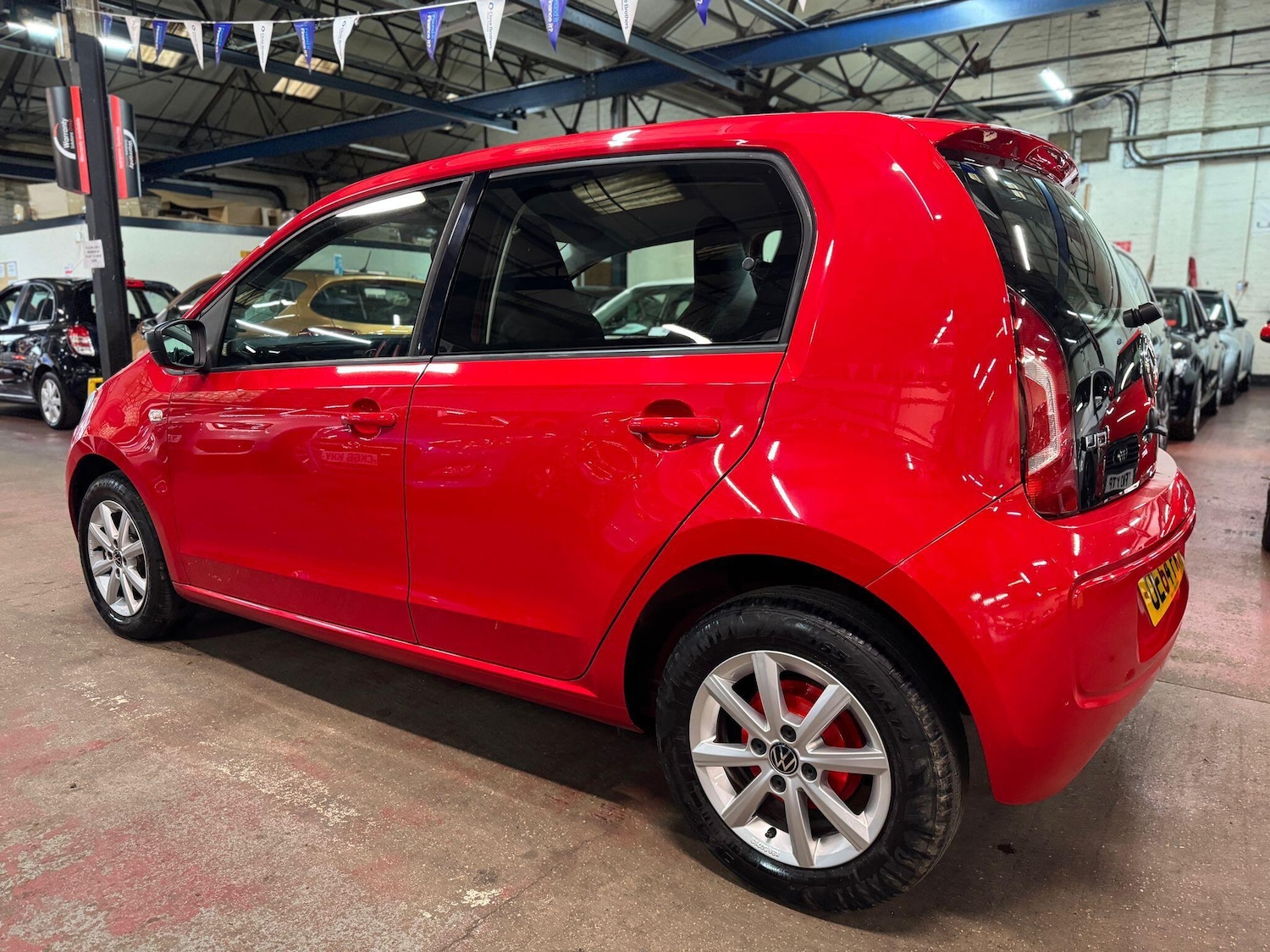 Used Volkswagen up! 2014 for sale - 77040055: Photo 4