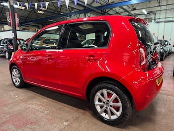 Used Volkswagen up! 2014 for sale - 77040055: Photo