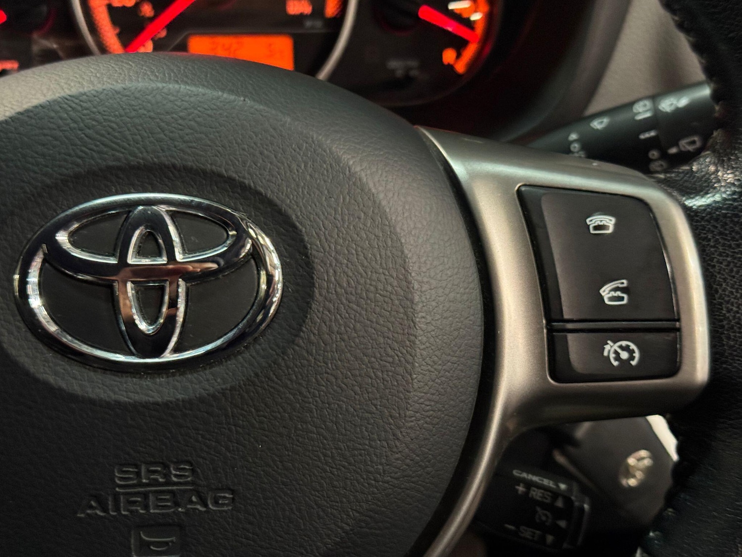 Used Toyota Yaris 2016 for sale - 78019565: Photo 27