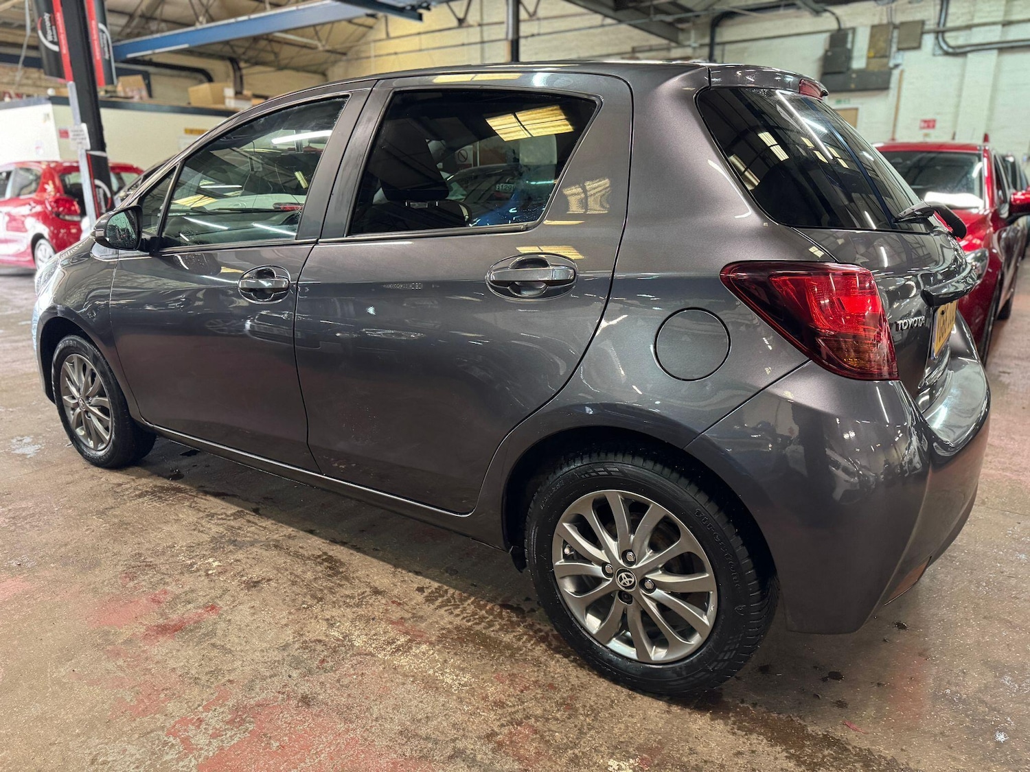 Used Toyota Yaris 2016 for sale - 78019565: Photo 4
