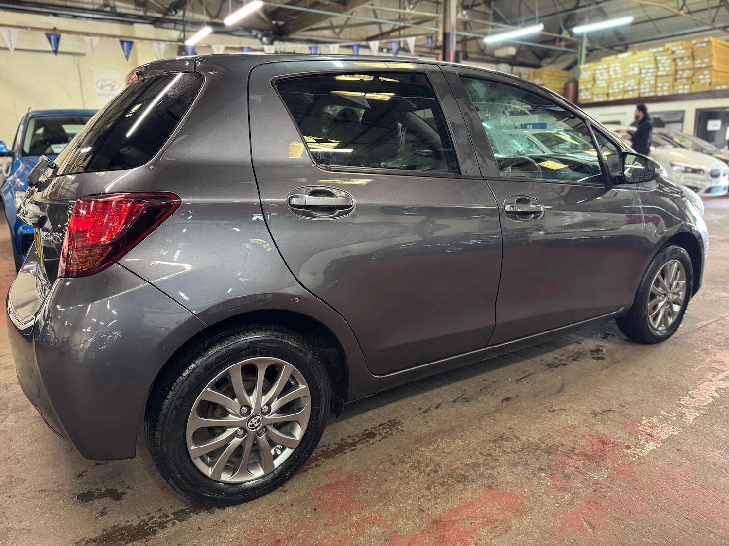 Used Toyota Yaris 2016 for sale - 78019565: Photo 6