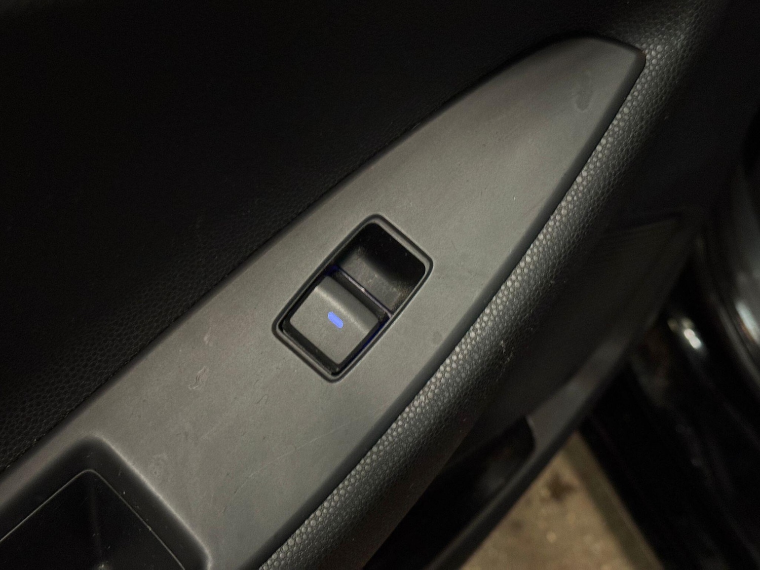 Used Hyundai i20 2017 for sale - 77351928: Photo 23