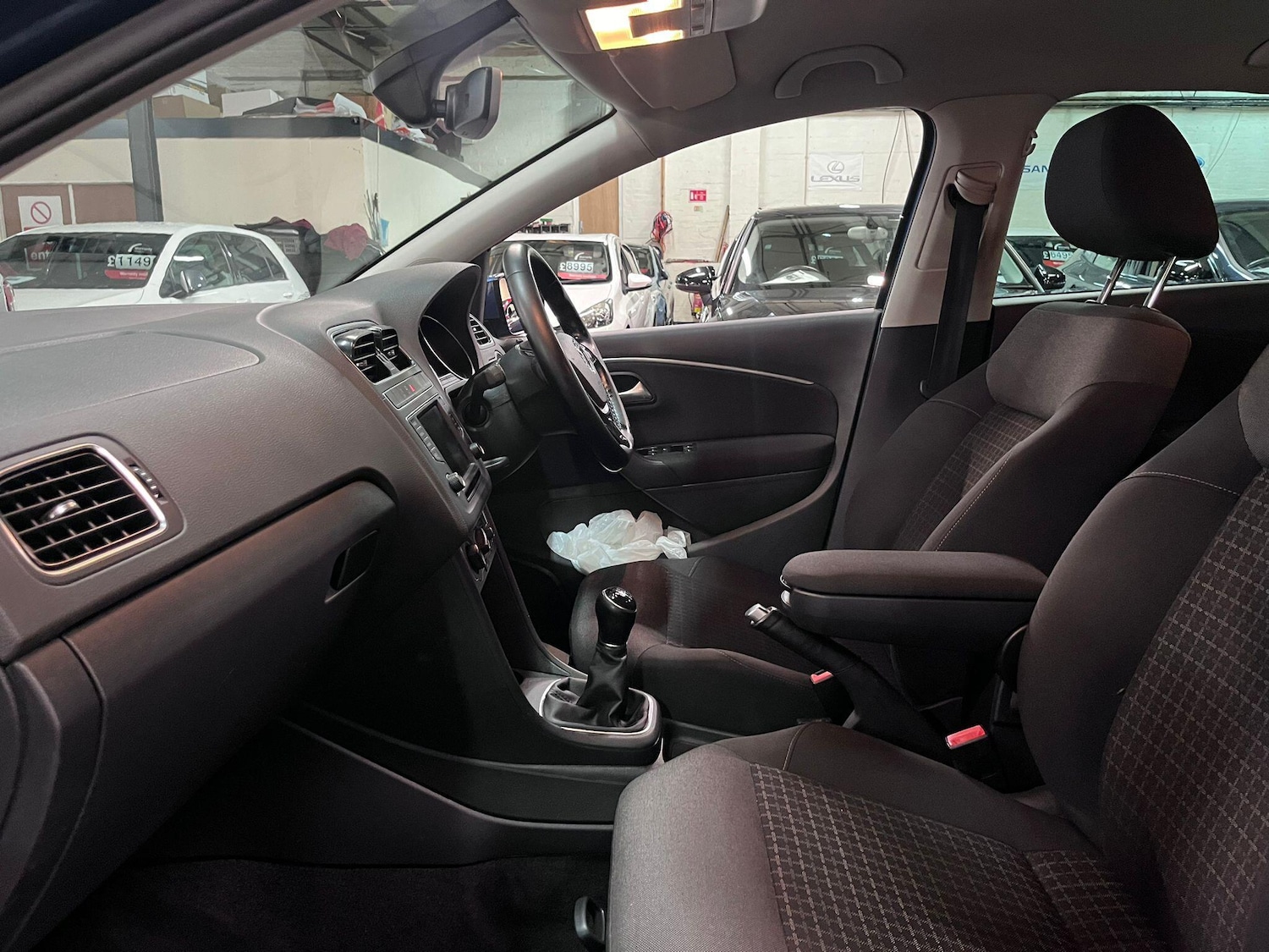 Used Volkswagen Polo 2017 for sale - 76521698: Photo 17