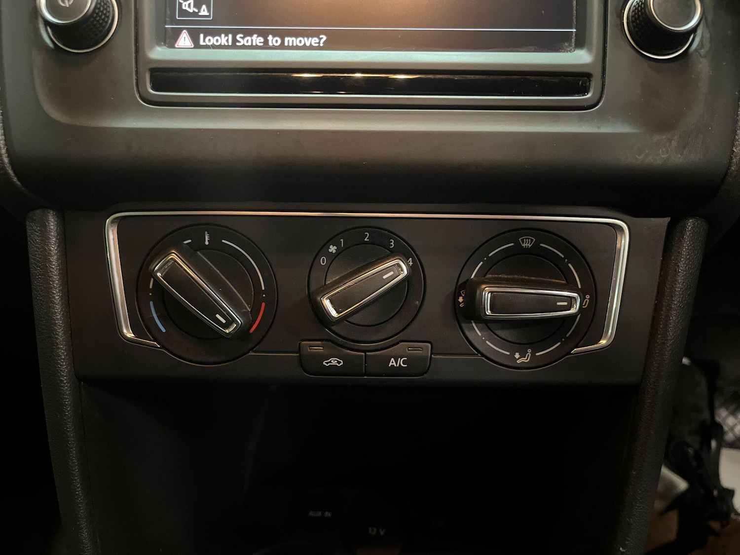 Used Volkswagen Polo 2017 for sale - 76521698: Photo 34