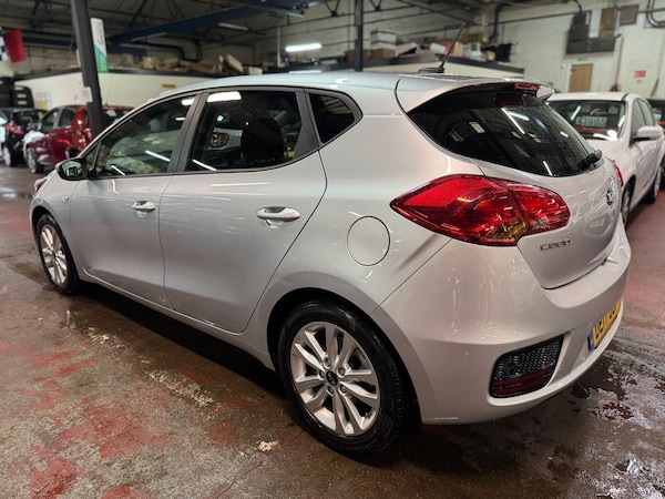 Used Kia Ceed 2017 for sale - 76167157: Photo 4