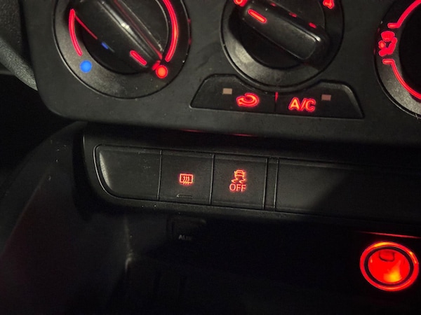 Used Audi A1 2016 for sale - 76337628: Photo 28