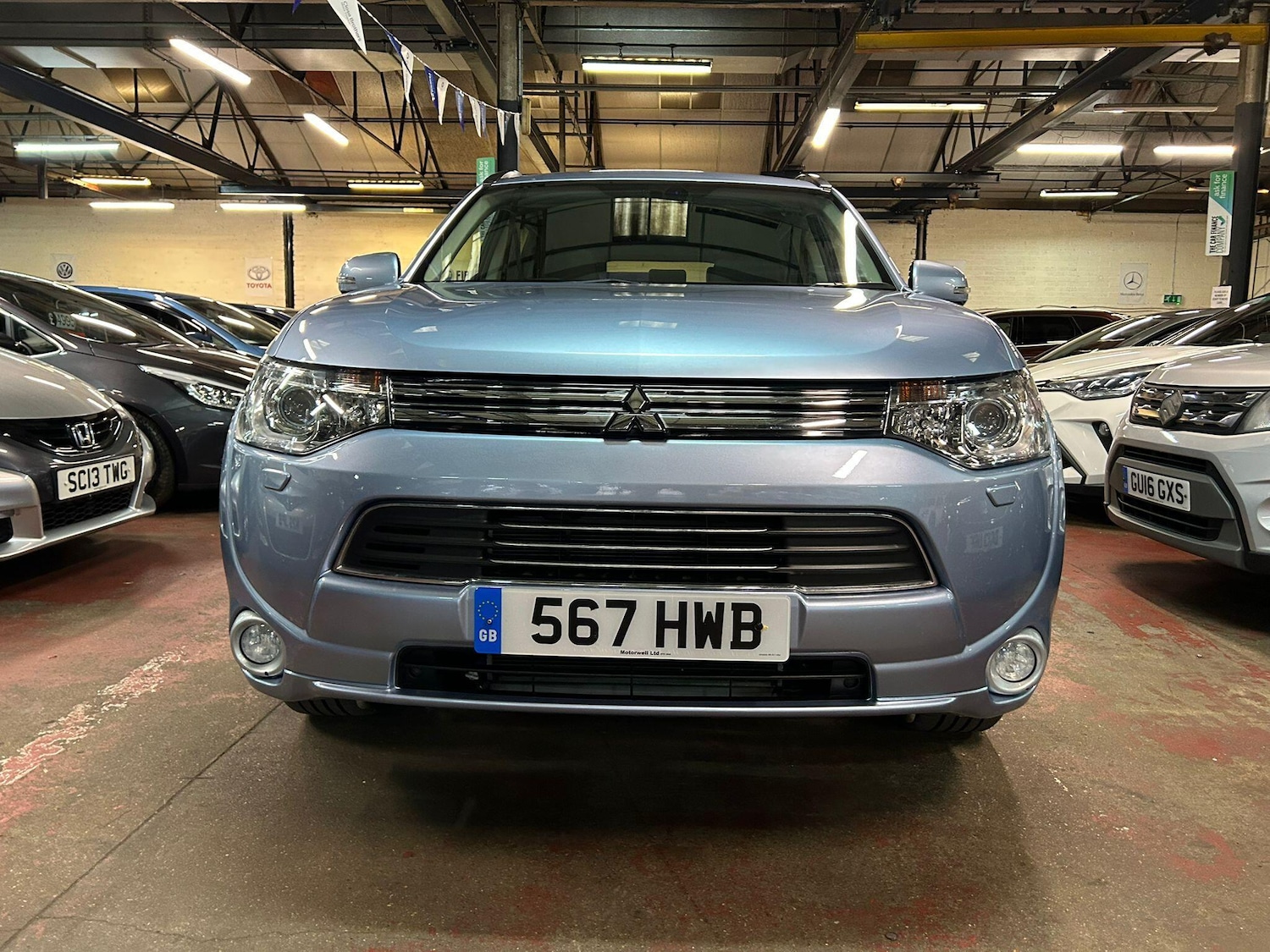 Used Mitsubishi Outlander for sale - 76992679: Photo 2