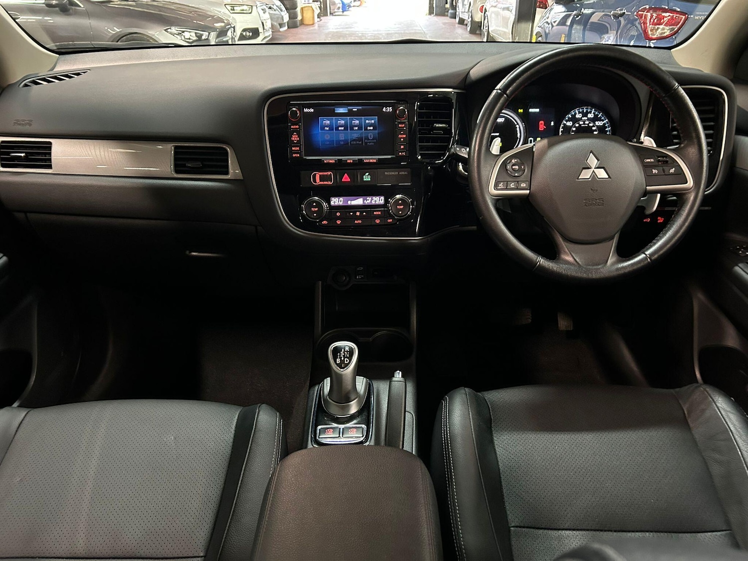 Used Mitsubishi Outlander for sale - 76992679: Photo 28