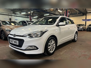 Used Hyundai i20 2017 for sale - 78969584: Photo