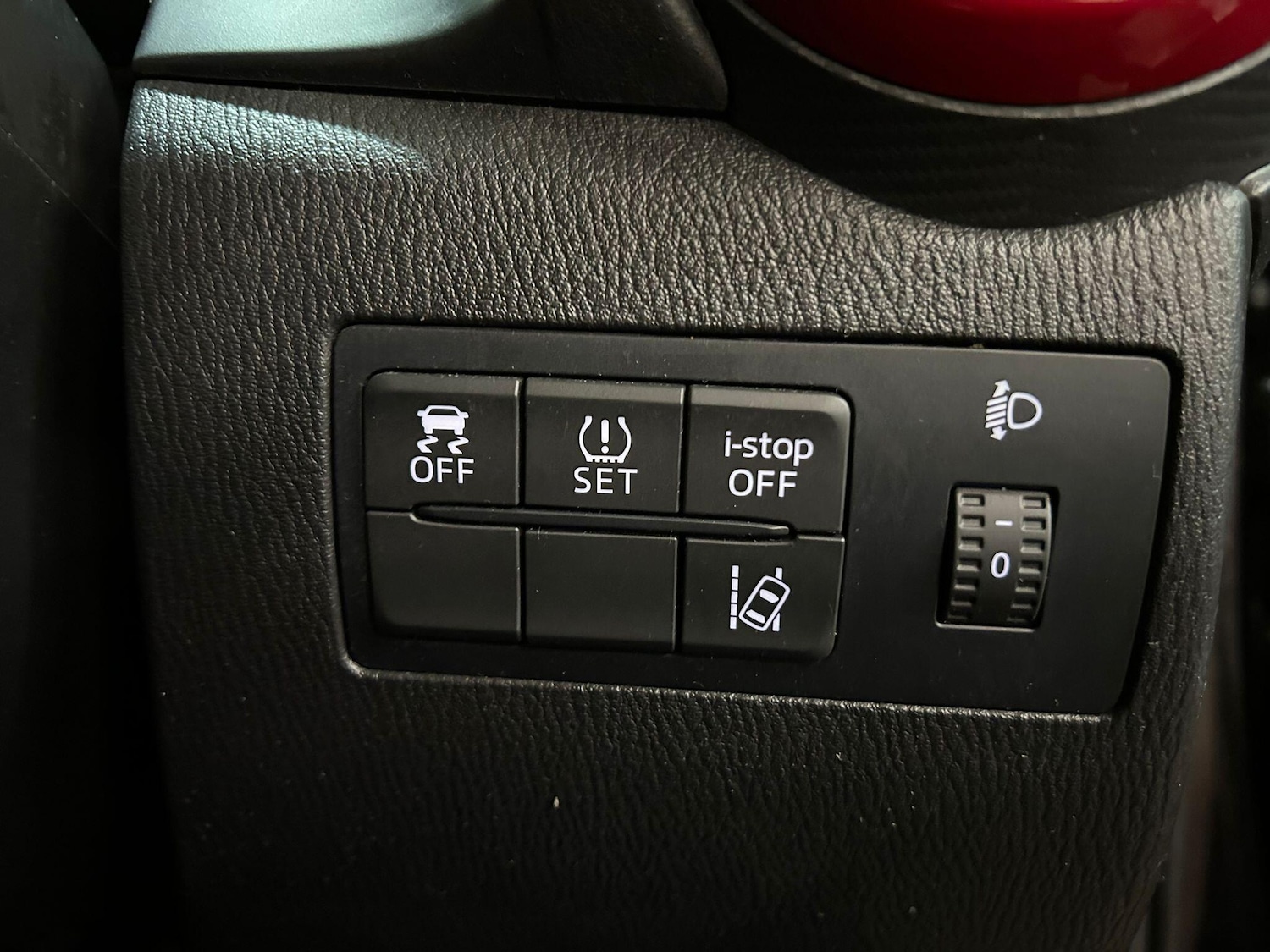 Used Mazda Mazda2 2016 for sale - 76936709: Photo 28