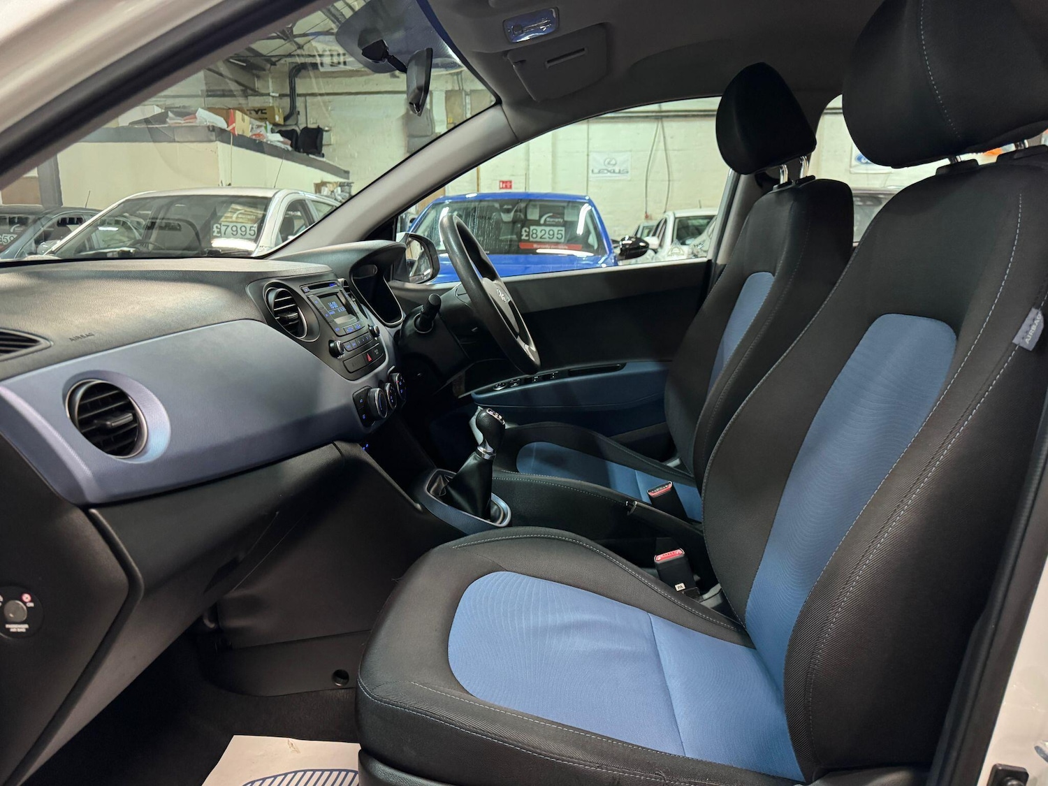 Used Hyundai i10 2014 for sale - 76371366: Photo 13