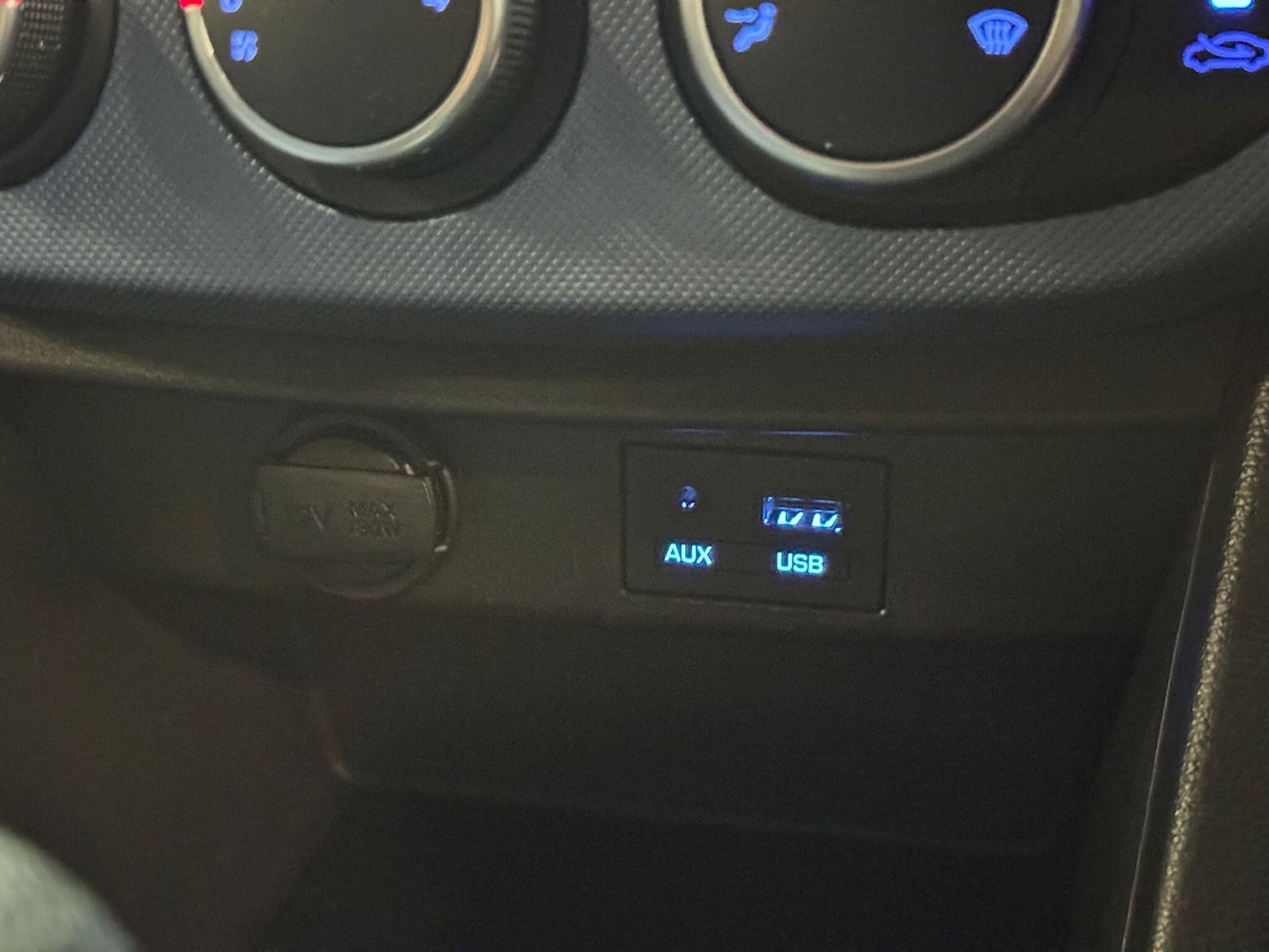 Used Hyundai i10 2014 for sale - 76371366: Photo 32