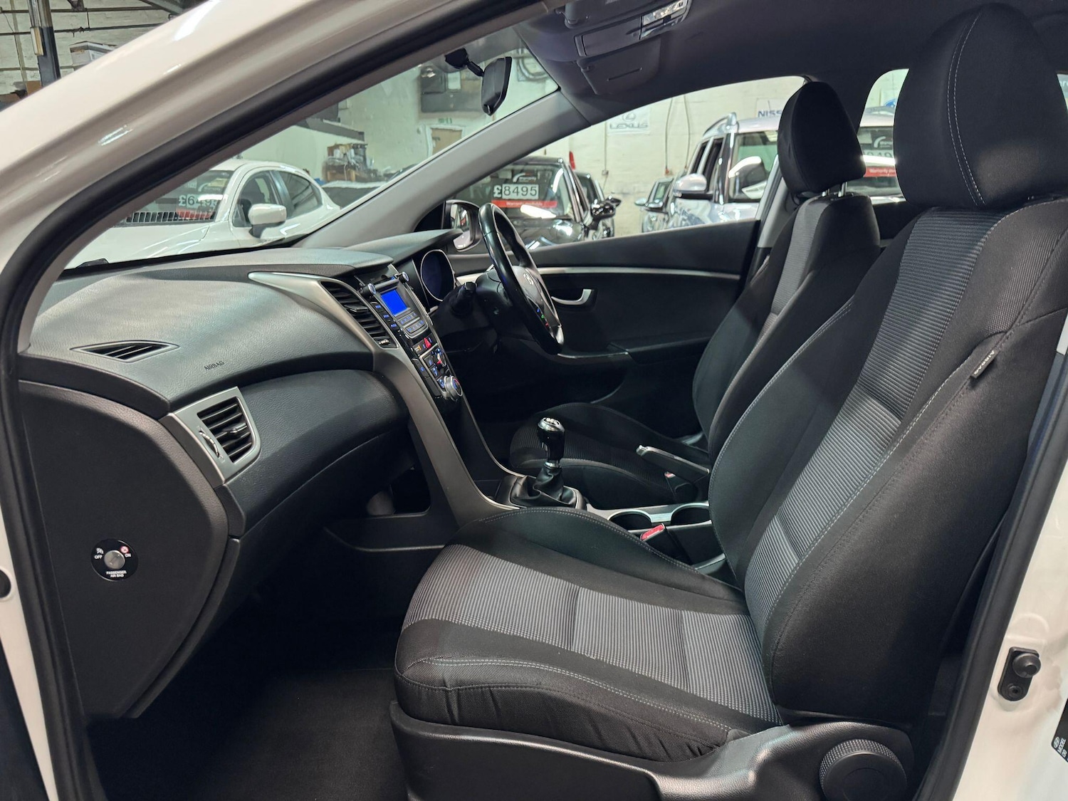 Used Hyundai i30 2014 for sale - 76572567: Photo 14