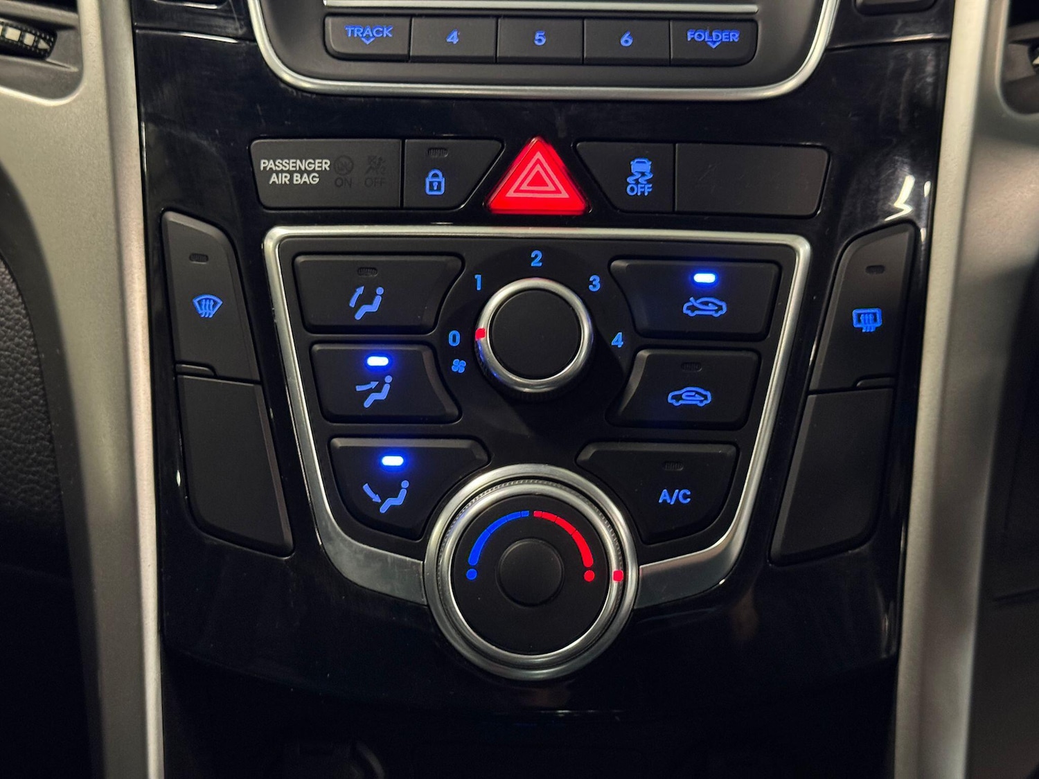 Used Hyundai i30 2014 for sale - 76572567: Photo 33