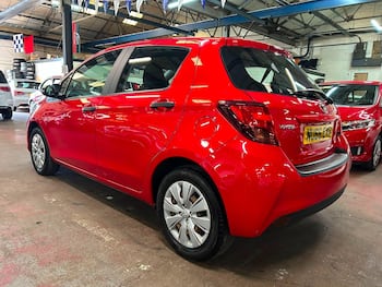 Used Toyota Yaris 2016 for sale - 79807247: Photo