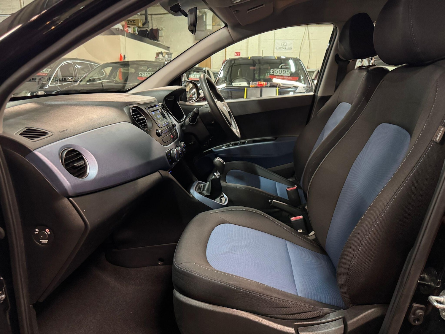 Used Hyundai i10 2014 for sale - 77291494: Photo 12