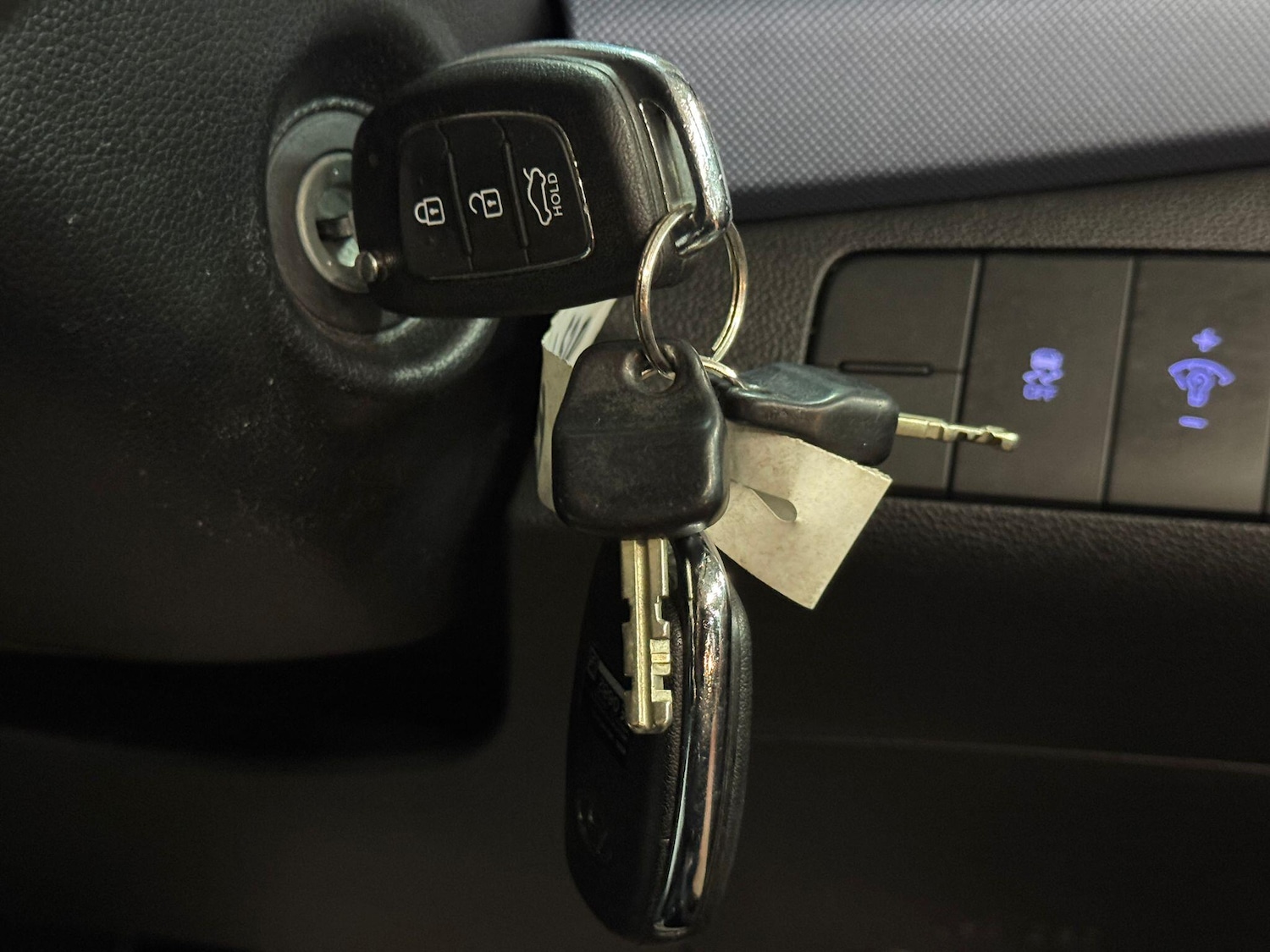 Used Hyundai i10 2014 for sale - 77291494: Photo 26