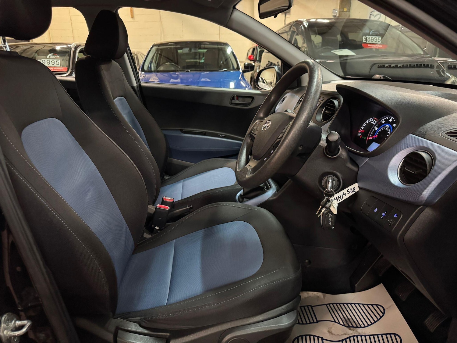 Used Hyundai i10 2014 for sale - 77291494: Photo 9