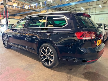 Used Volkswagen Passat 2021 for sale - 79553449: Photo