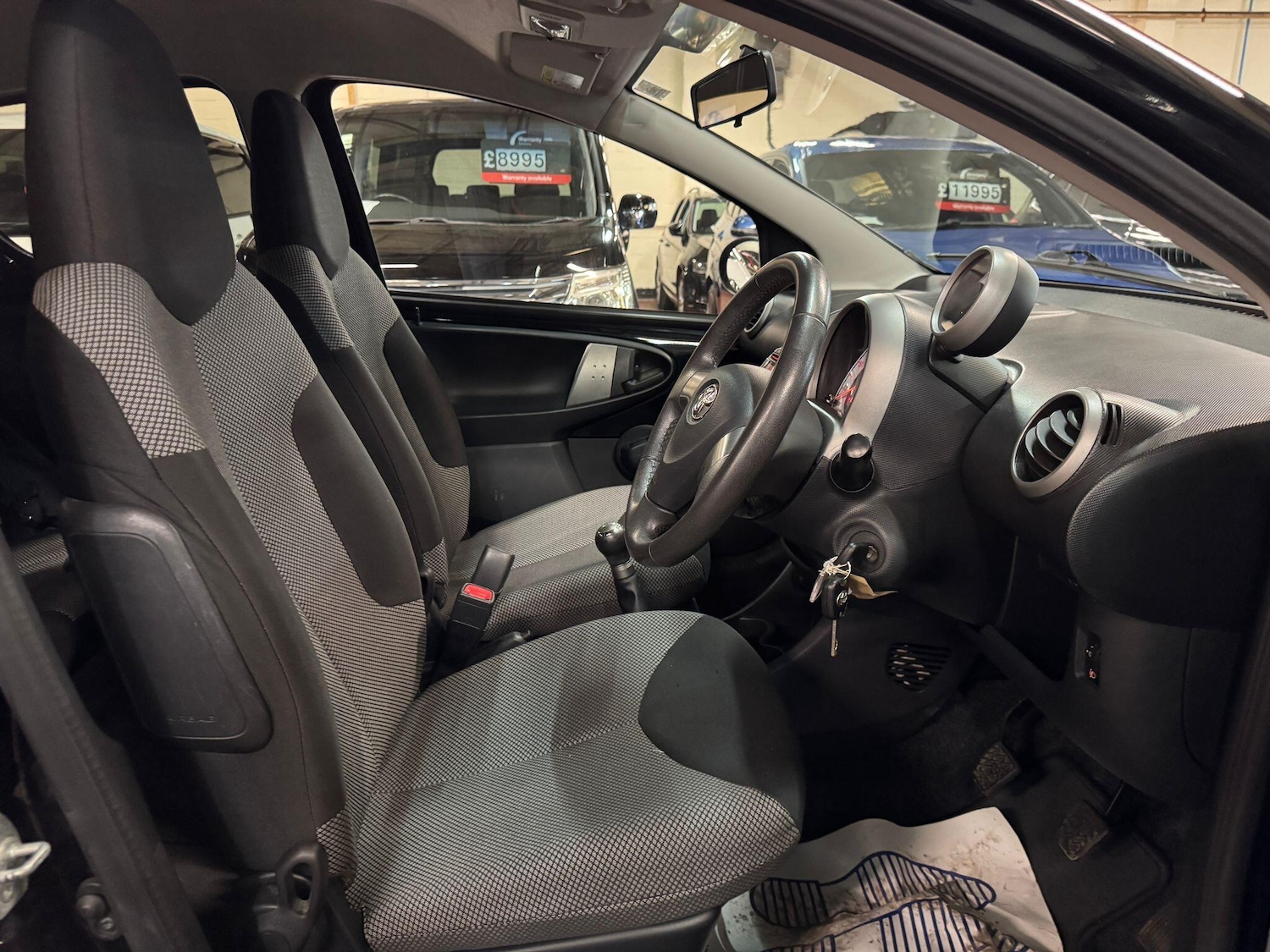 Used Toyota AYGO 2014 for sale - 77657782: Photo 11