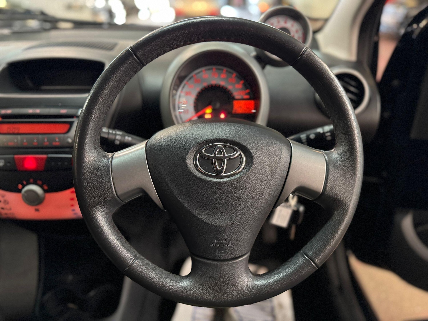 Used Toyota AYGO 2014 for sale - 77657782: Photo 24