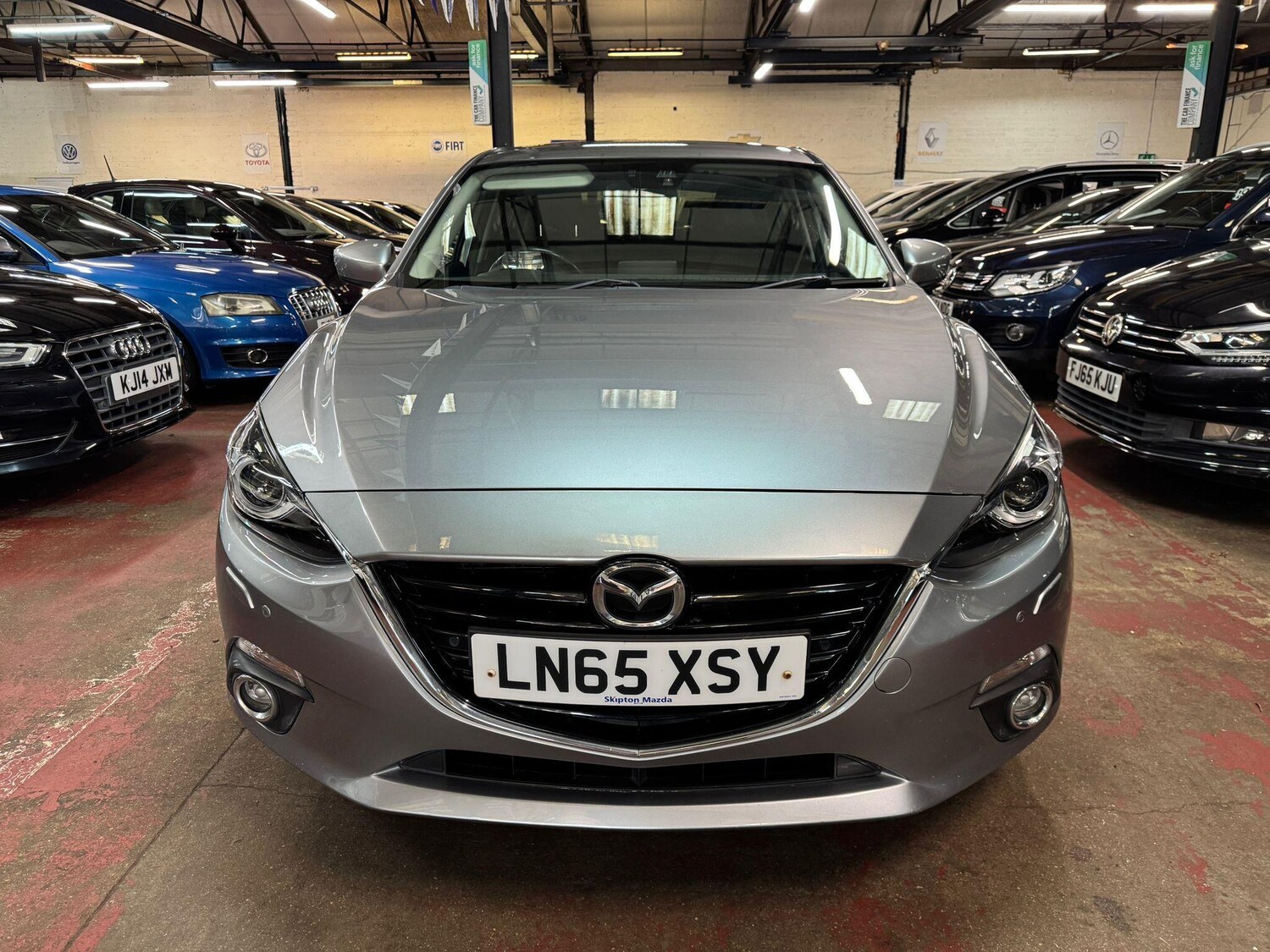 Used Mazda Mazda3 2015 for sale - 76584672: Photo 2