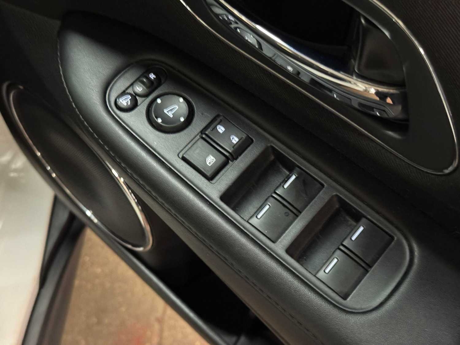 Used Honda HR-V for sale - 77958161: Photo 25