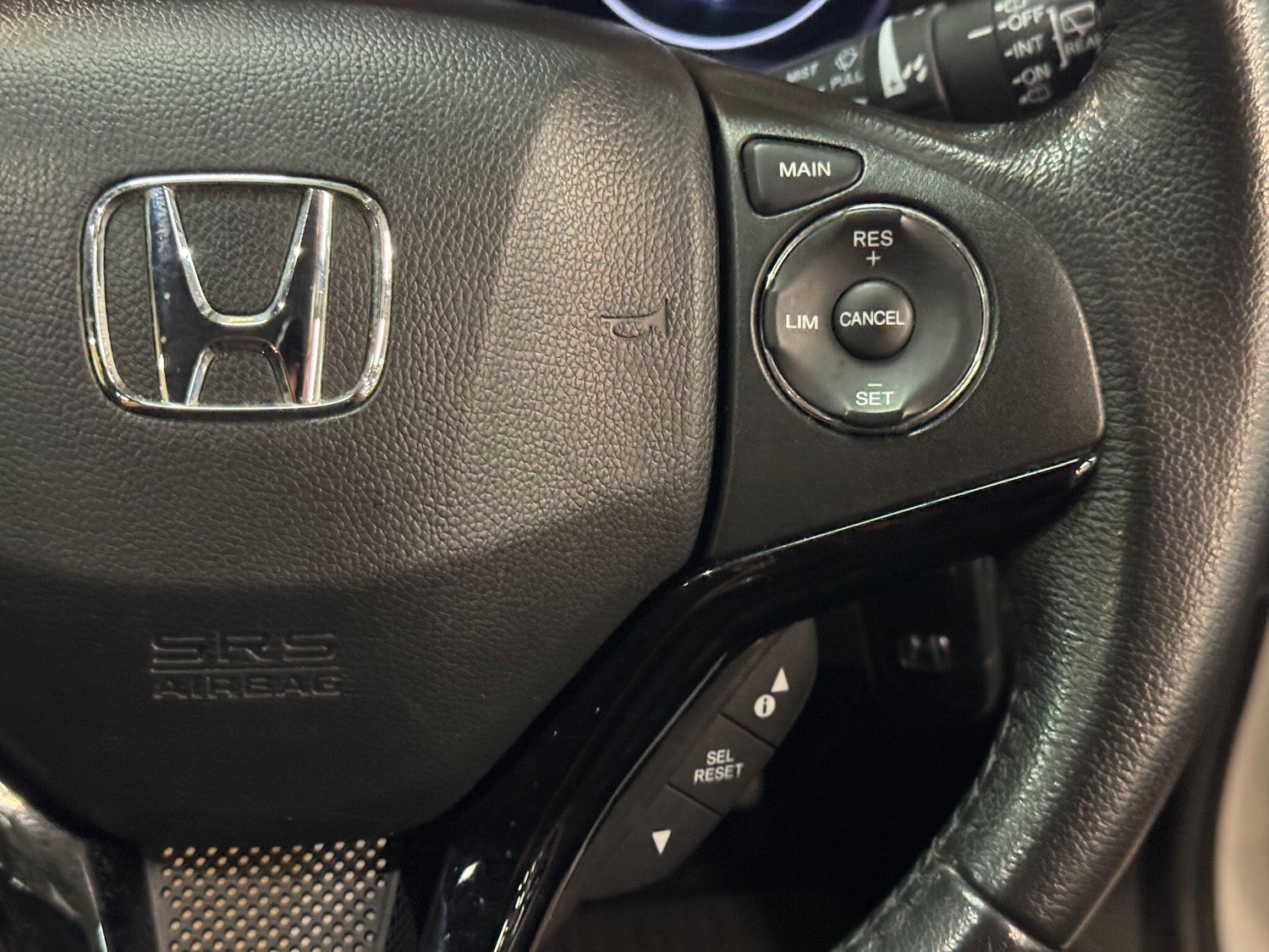 Used Honda HR-V for sale - 77958161: Photo 28