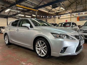 2015 (15) - 200h 1.8 Advance 5dr CVT Auto