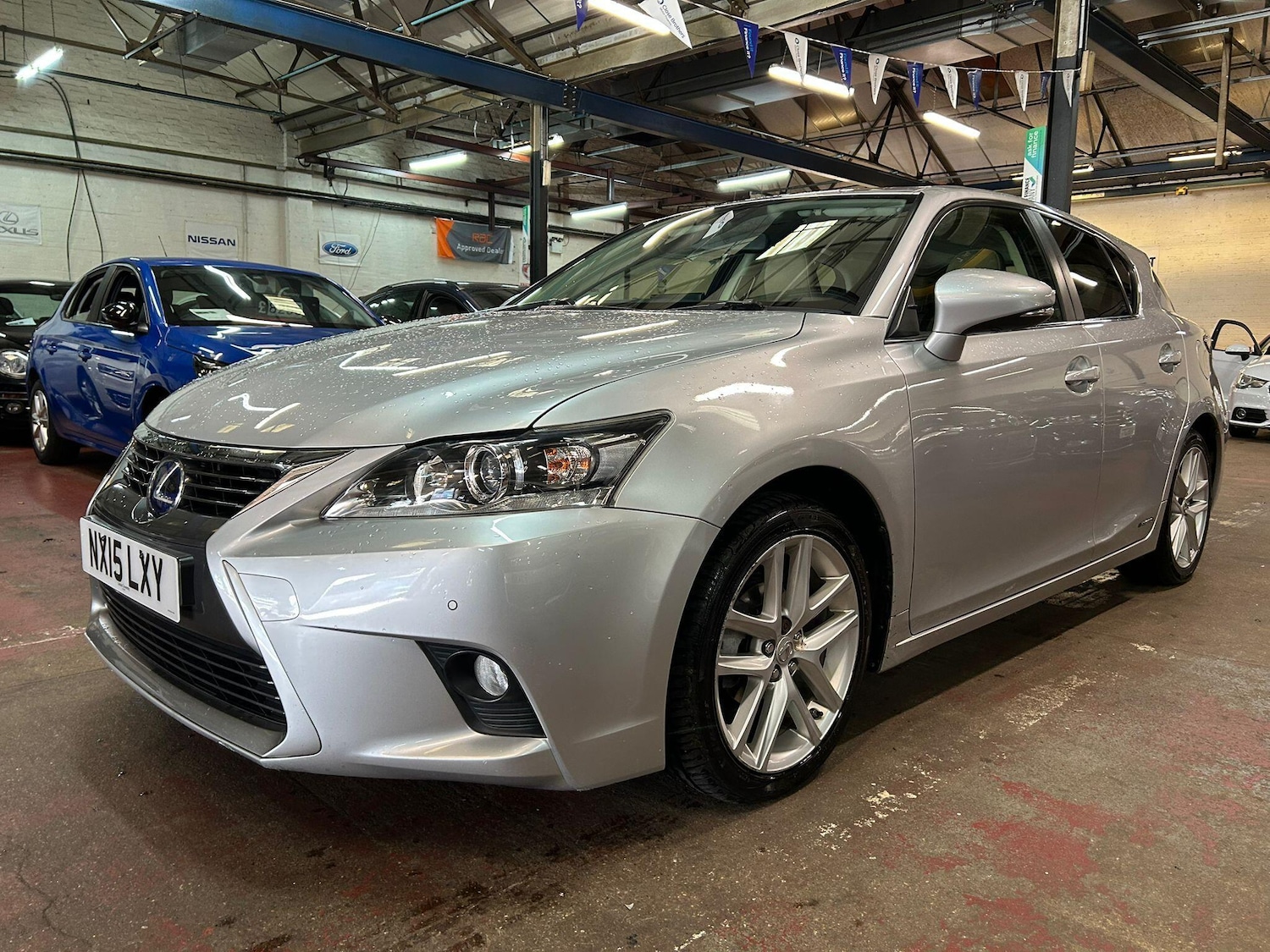 Used Lexus CT 2015 for sale - 76432340: Photo 3