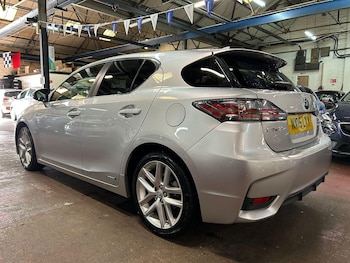 Used Lexus CT 2015 for sale - 76432340: Photo