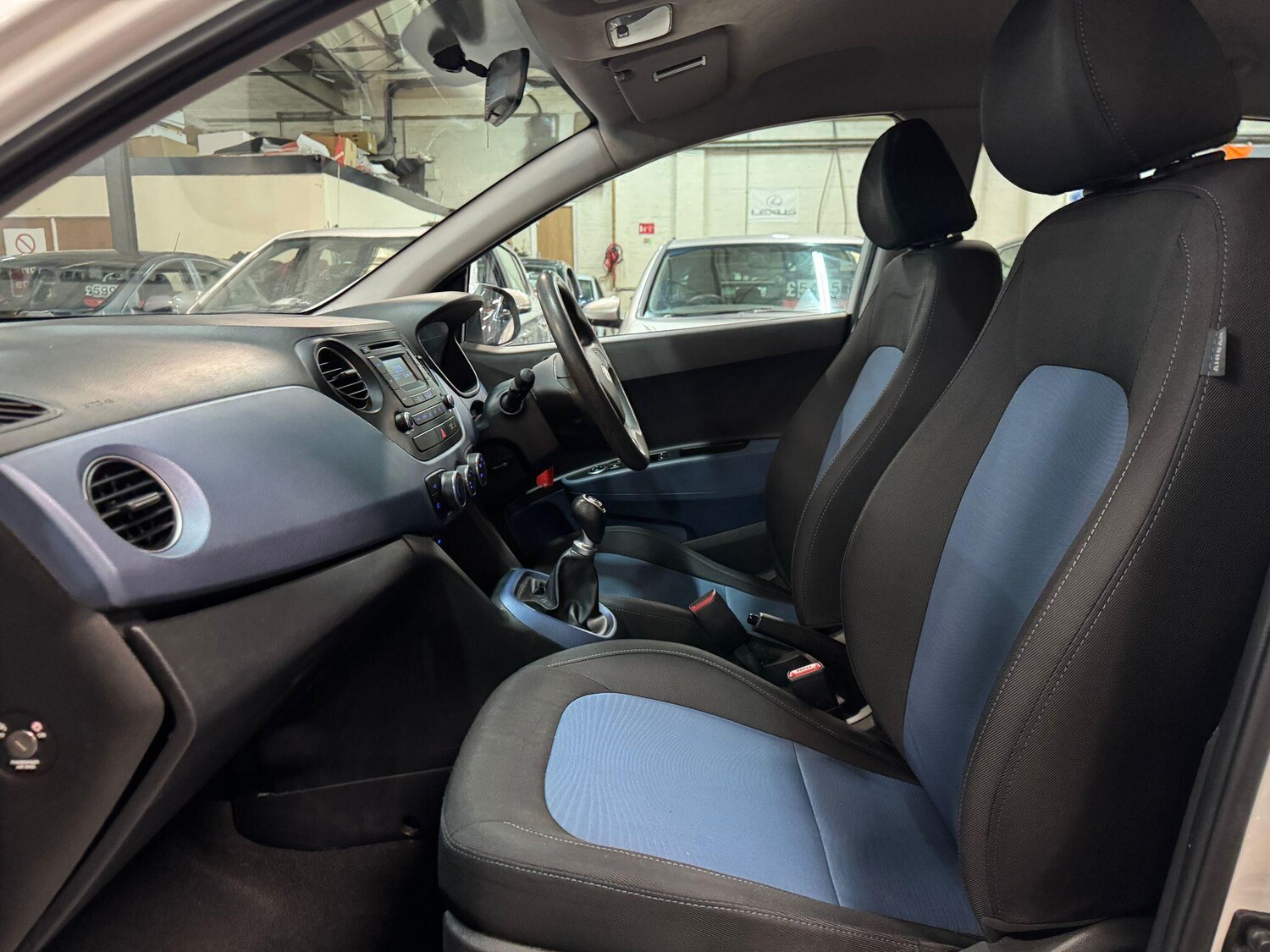 Used Hyundai i10 2016 for sale - 76326976: Photo 12