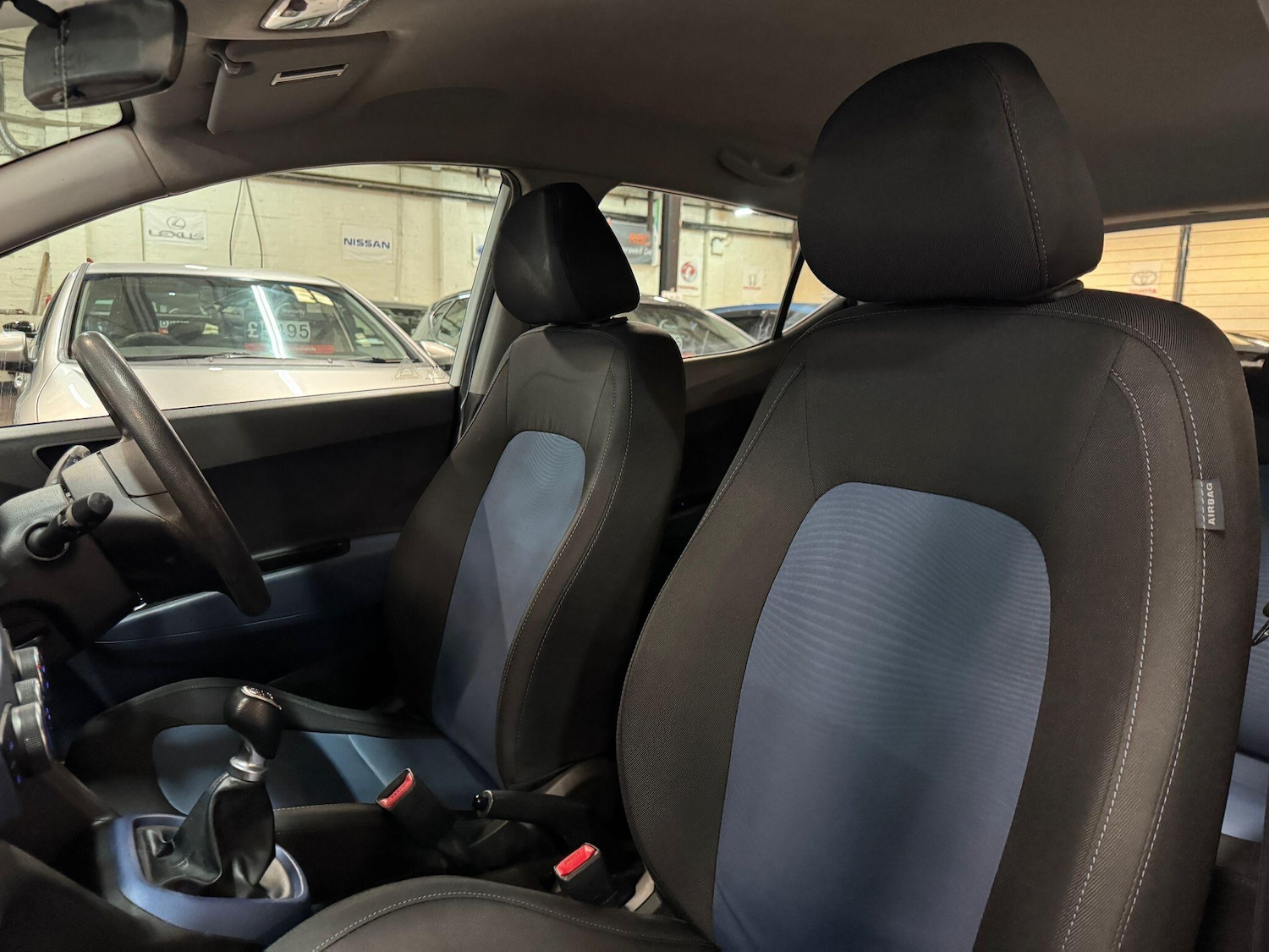 Used Hyundai i10 2016 for sale - 76326976: Photo 14