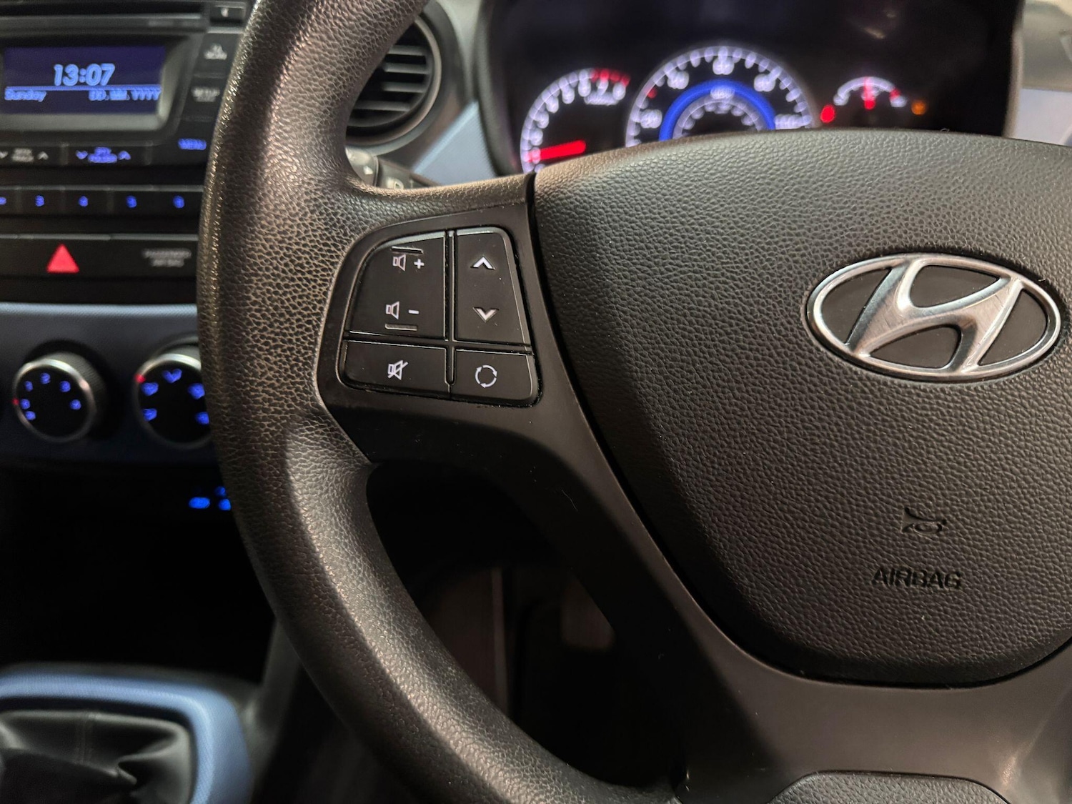 Used Hyundai i10 2016 for sale - 76326976: Photo 25