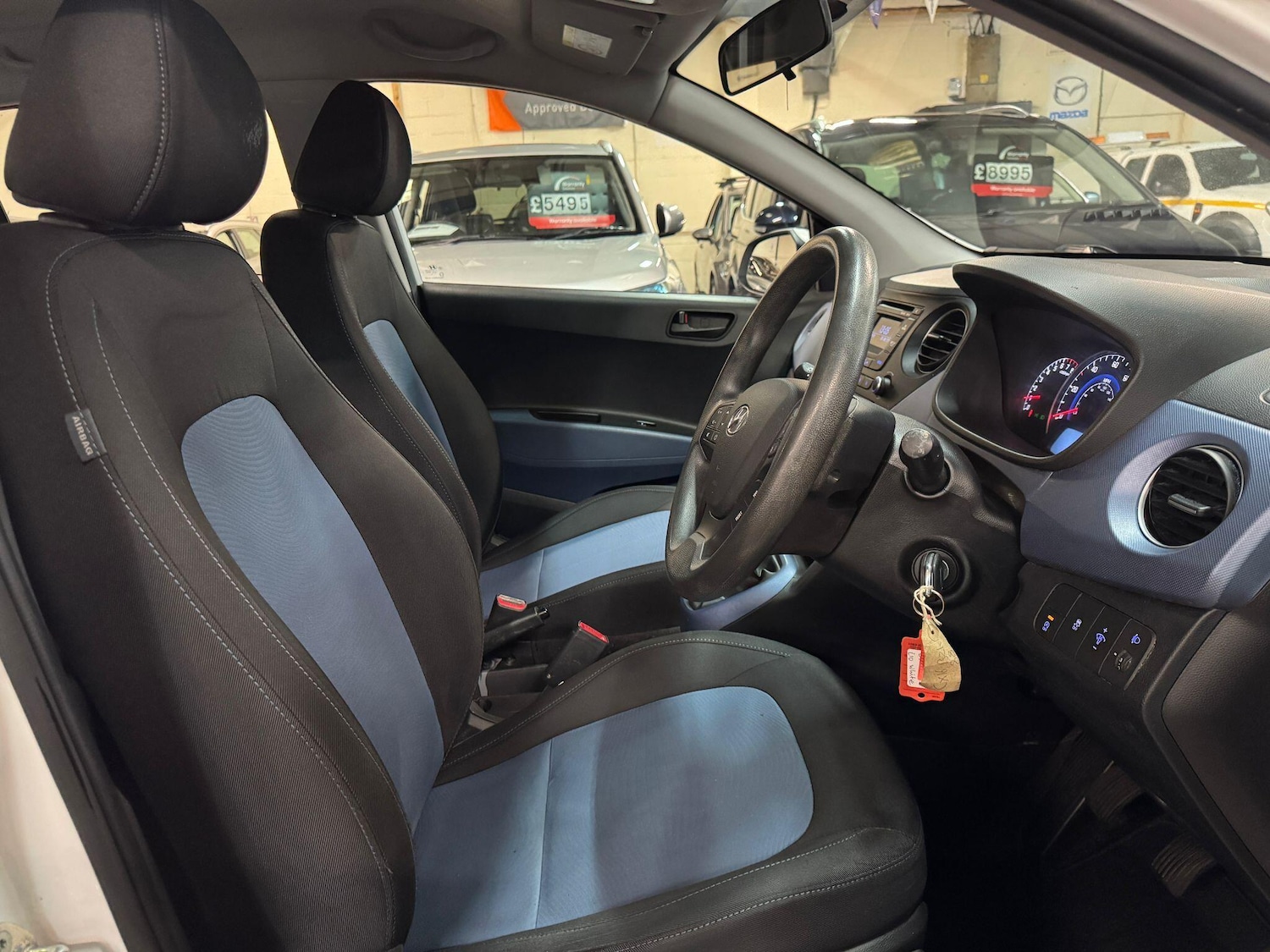 Used Hyundai i10 2016 for sale - 76326976: Photo 9