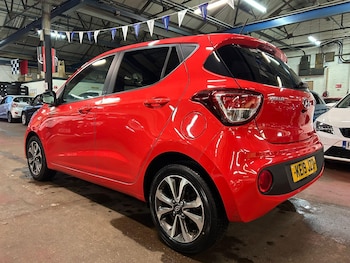Used Hyundai i10 2019 for sale - 77396617: Photo