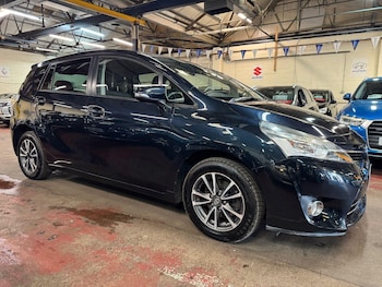 Used Toyota Verso 2014 for sale - 78878104: Photo