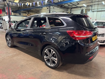 Used Kia Ceed 2018 for sale - 77646118: Photo