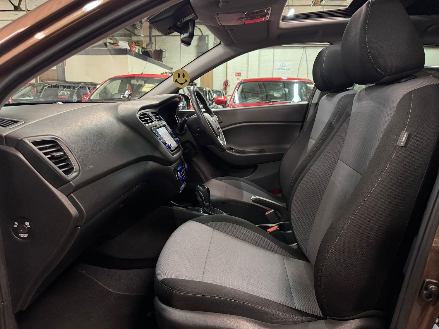 Used Hyundai i20 2017 for sale - 77510343: Photo 15