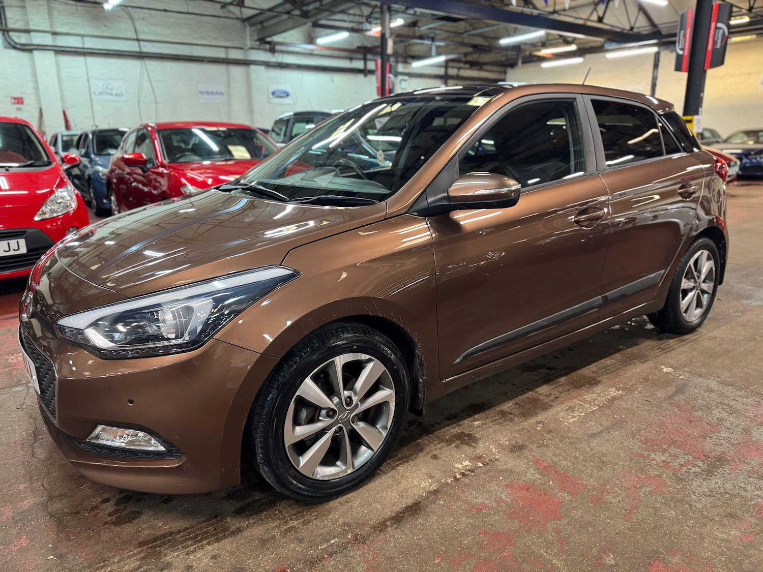 Used Hyundai i20 2017 for sale - 77510343: Photo 3