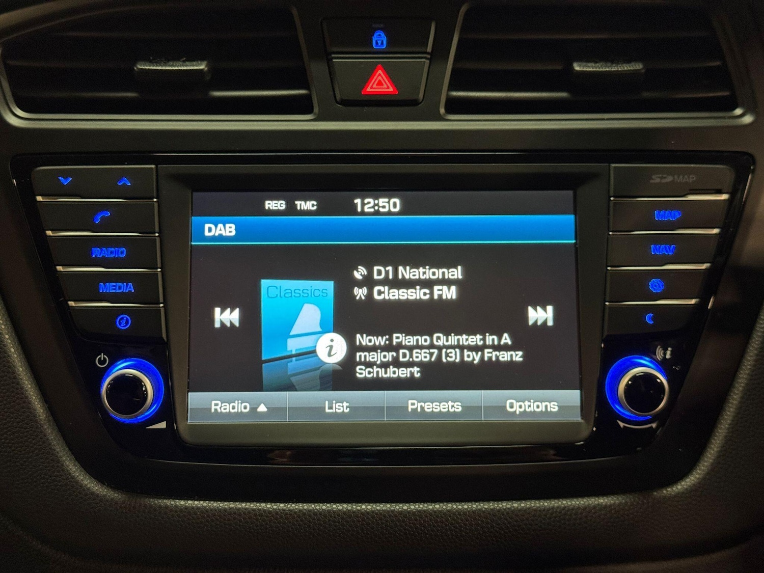 Used Hyundai i20 2017 for sale - 77510343: Photo 35