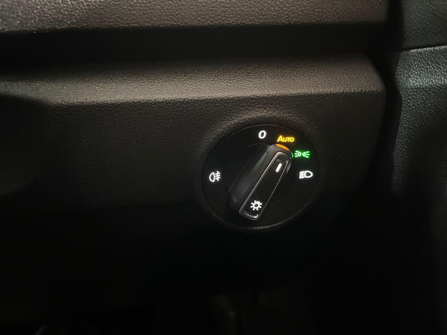 Used Volkswagen T-Roc 2018 for sale - 77559081: Photo 29