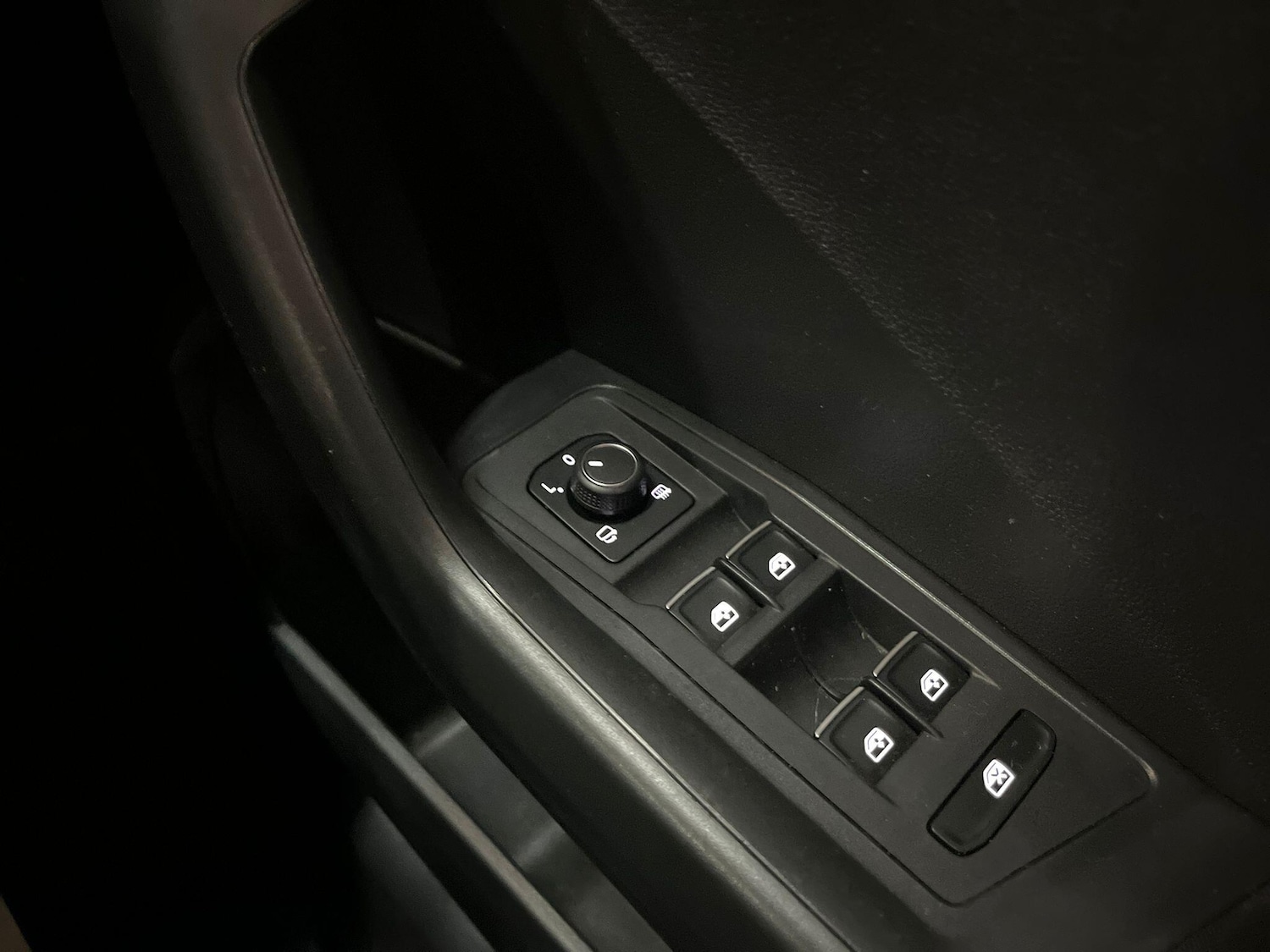 Used Volkswagen T-Roc 2018 for sale - 77559081: Photo 30