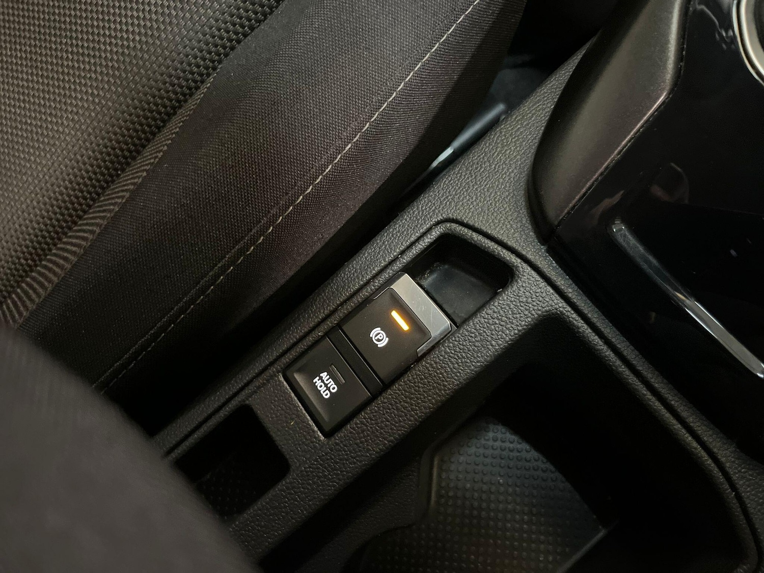 Used Volkswagen T-Roc 2018 for sale - 77559081: Photo 39