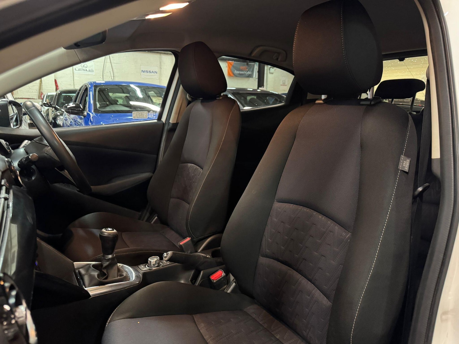 Used Mazda Mazda2 2015 for sale - 76371342: Photo 17