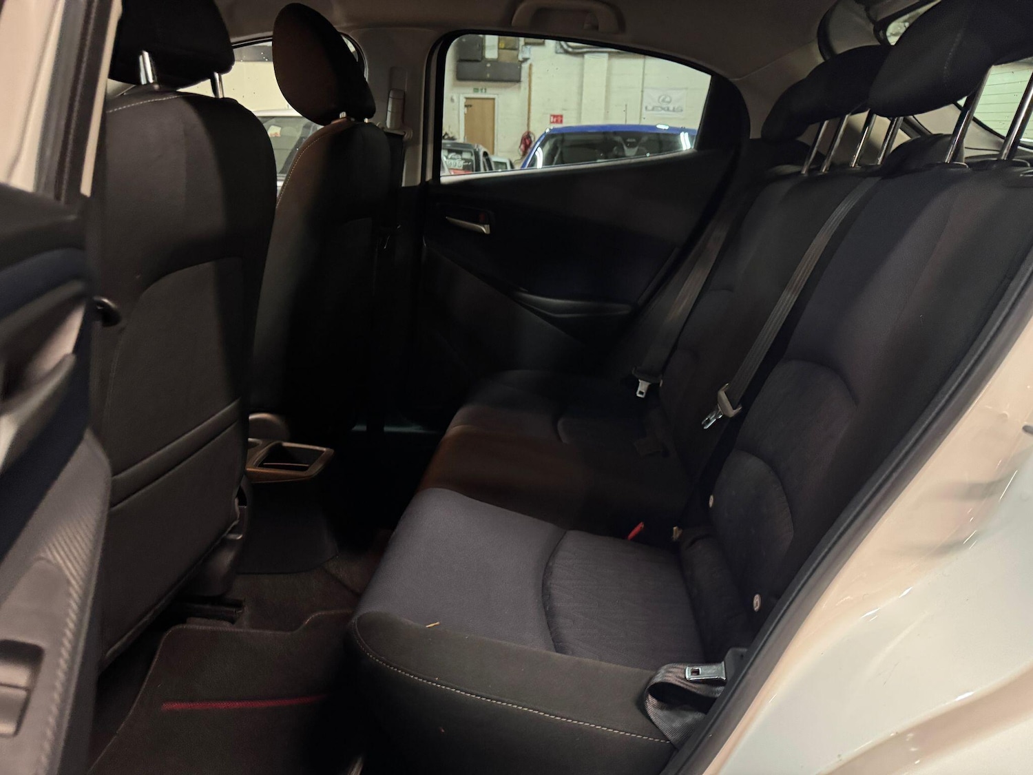 Used Mazda Mazda2 2015 for sale - 76371342: Photo 21